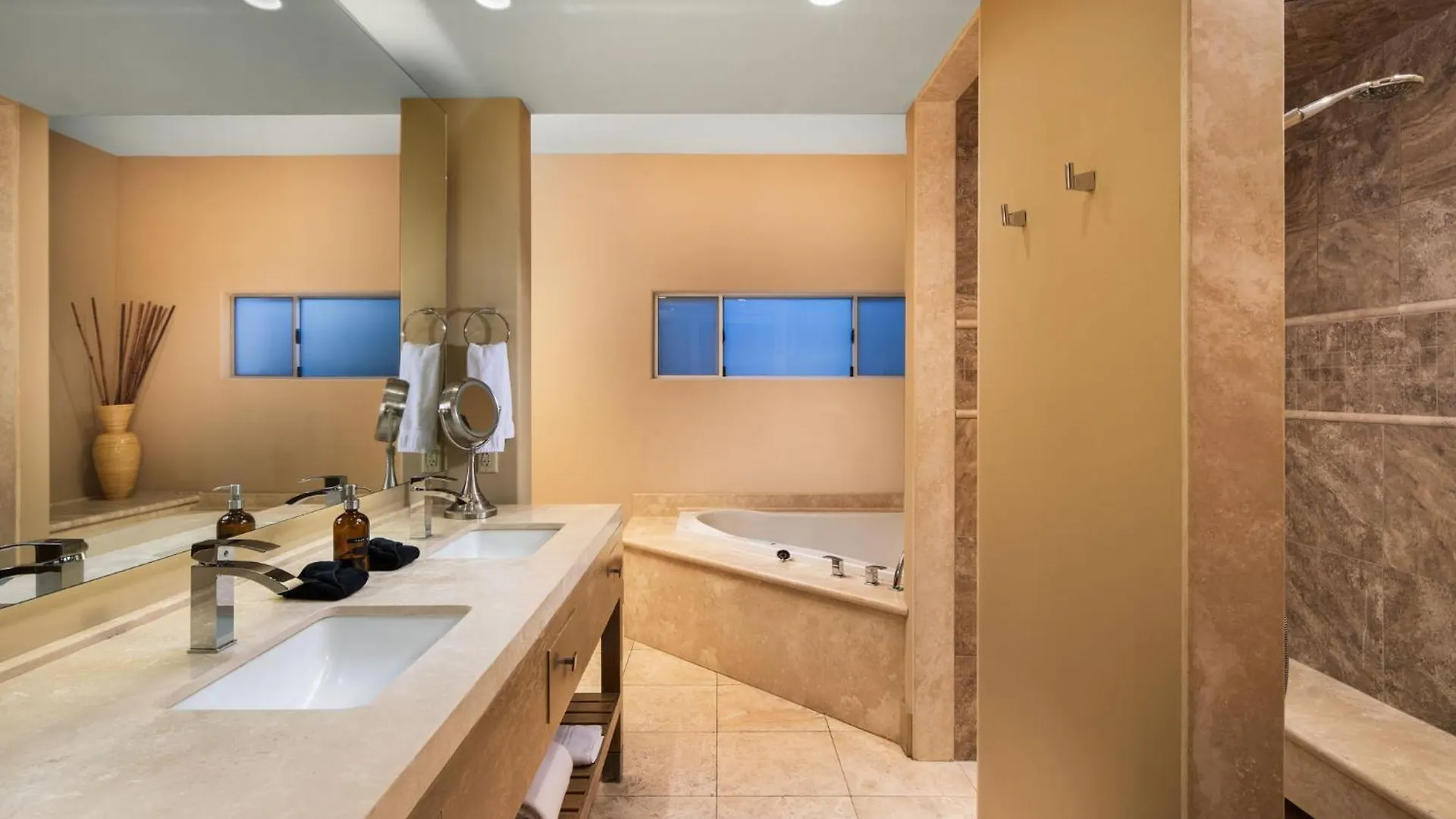 El Noa Noa Hotel Palm Springs 5*,